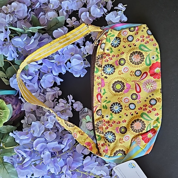 Sun & Sand Chester Hand Bag with Wooden Flower Hang Tag NWT - Picture 5 of 10